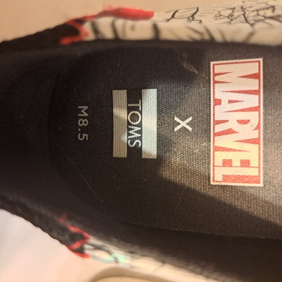Marvel motif Tom's flats - Picture 7 of 10